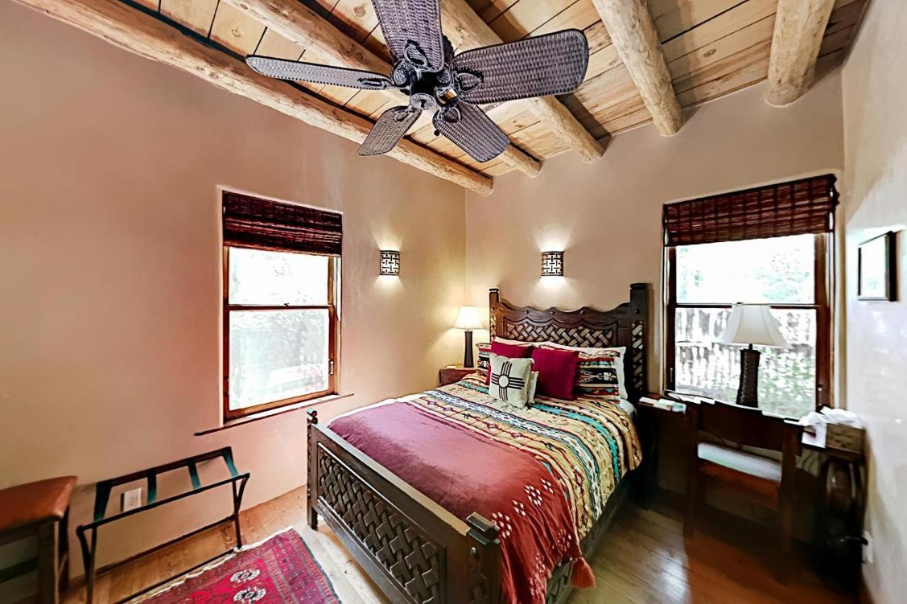 Antigua Inn (Adults Only) Санта-Фе Екстер'єр фото